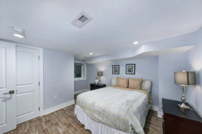 Travel nurse LUXE DC LIVING near the monument by Lokal Stays